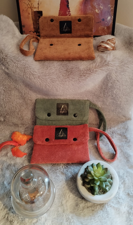 Pochettes en velours côtelé