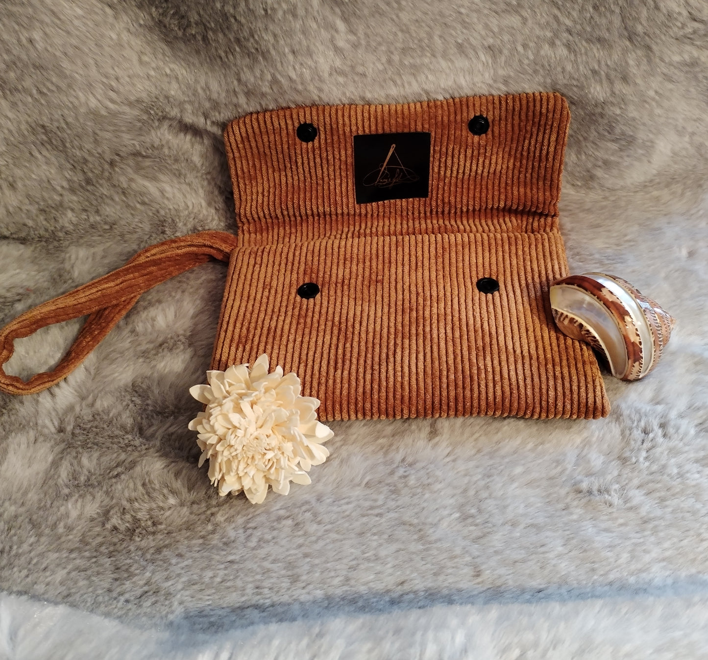 Pochettes en velours côtelé