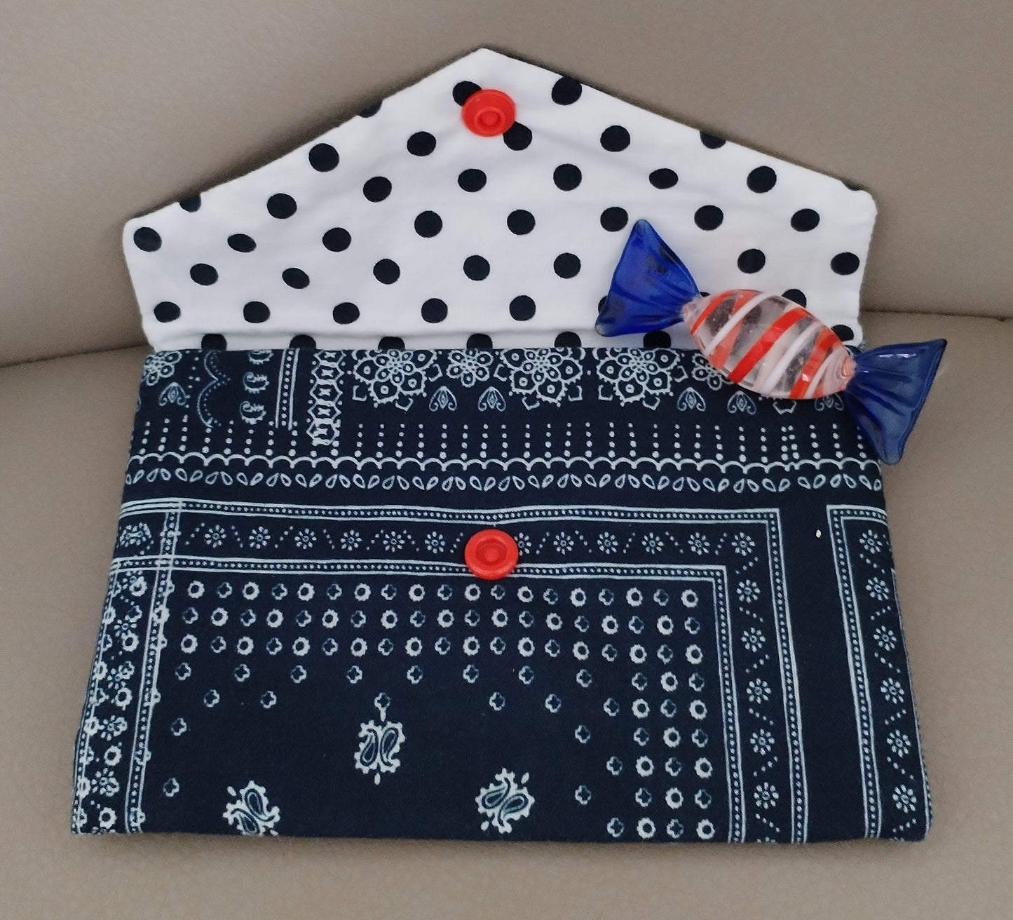 Pochette "portefeuille" double compartiment