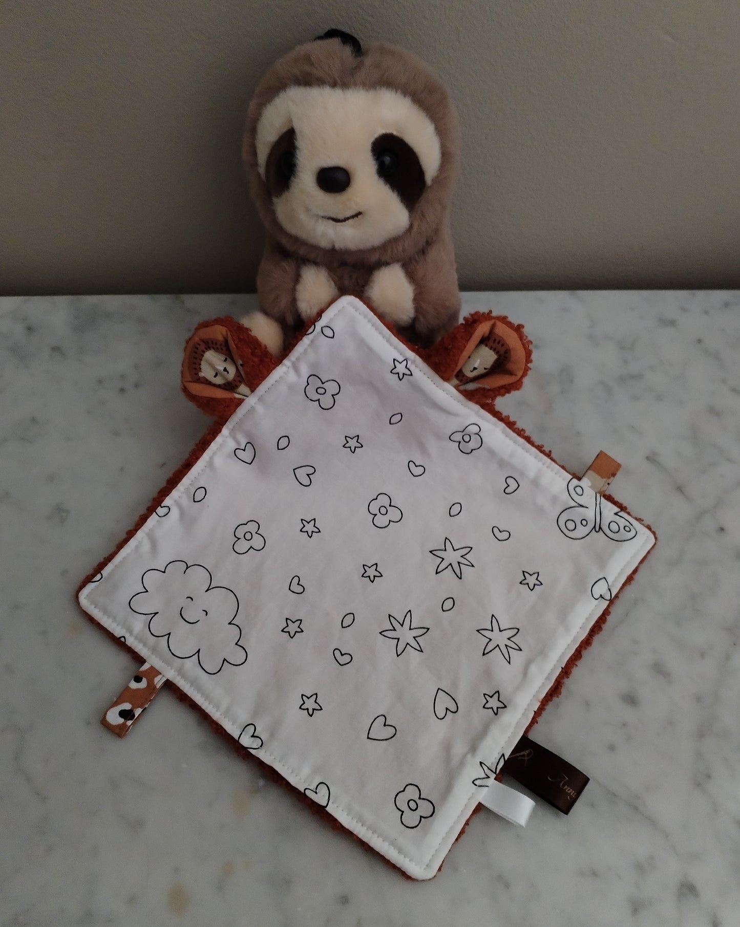 Petit jouet doudou tissu enfants