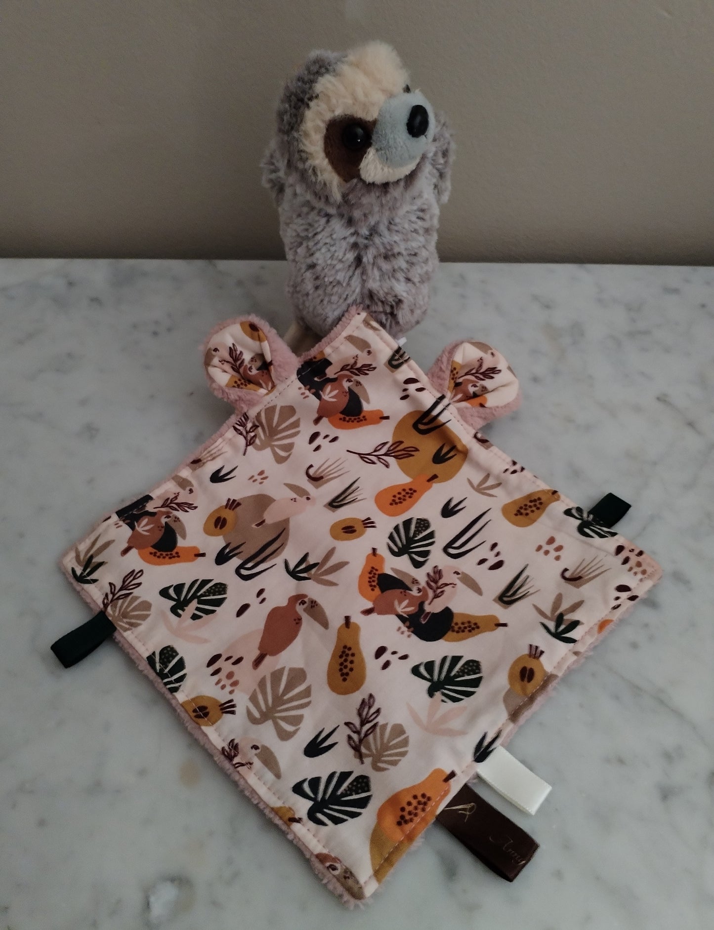 Petit jouet doudou tissu enfants