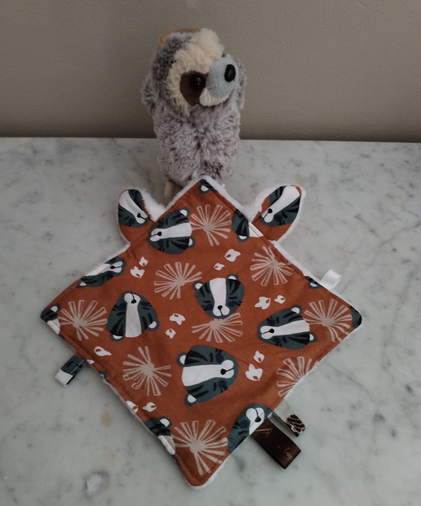 Petit jouet doudou tissu enfants