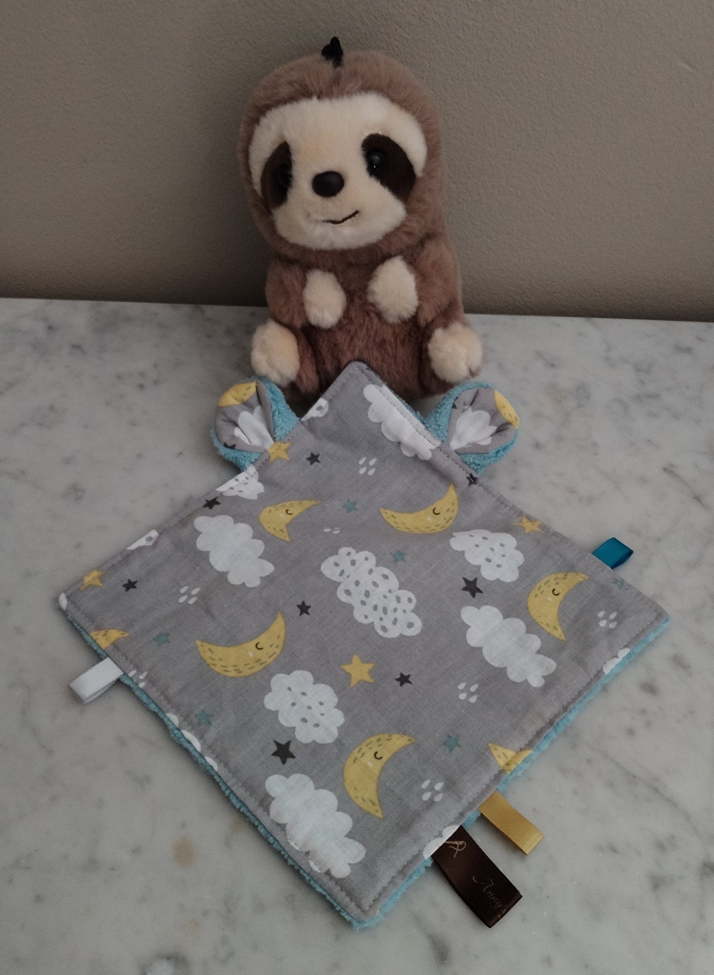 Petit jouet doudou tissu enfants