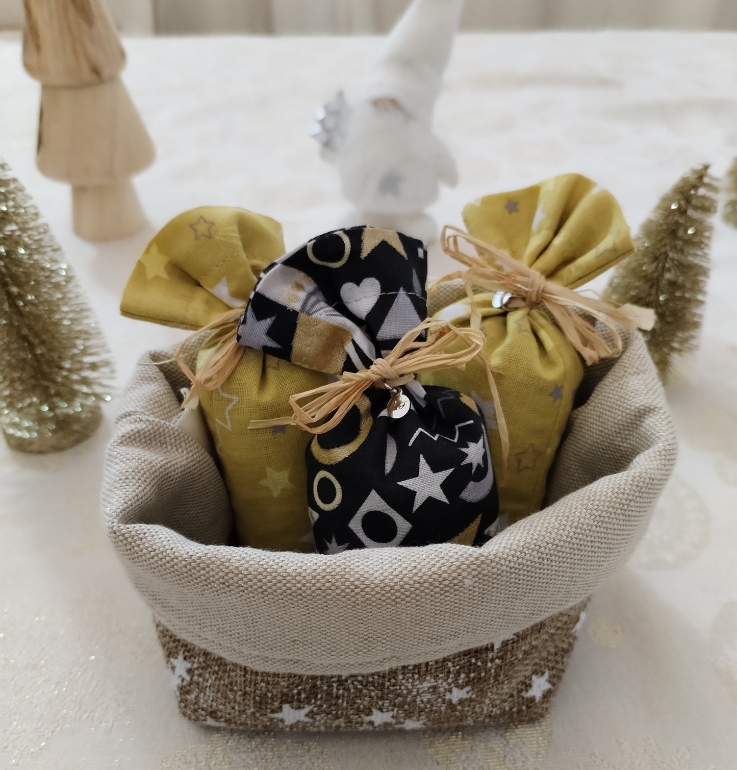 Petits paniers réversibles et sachets de lavande